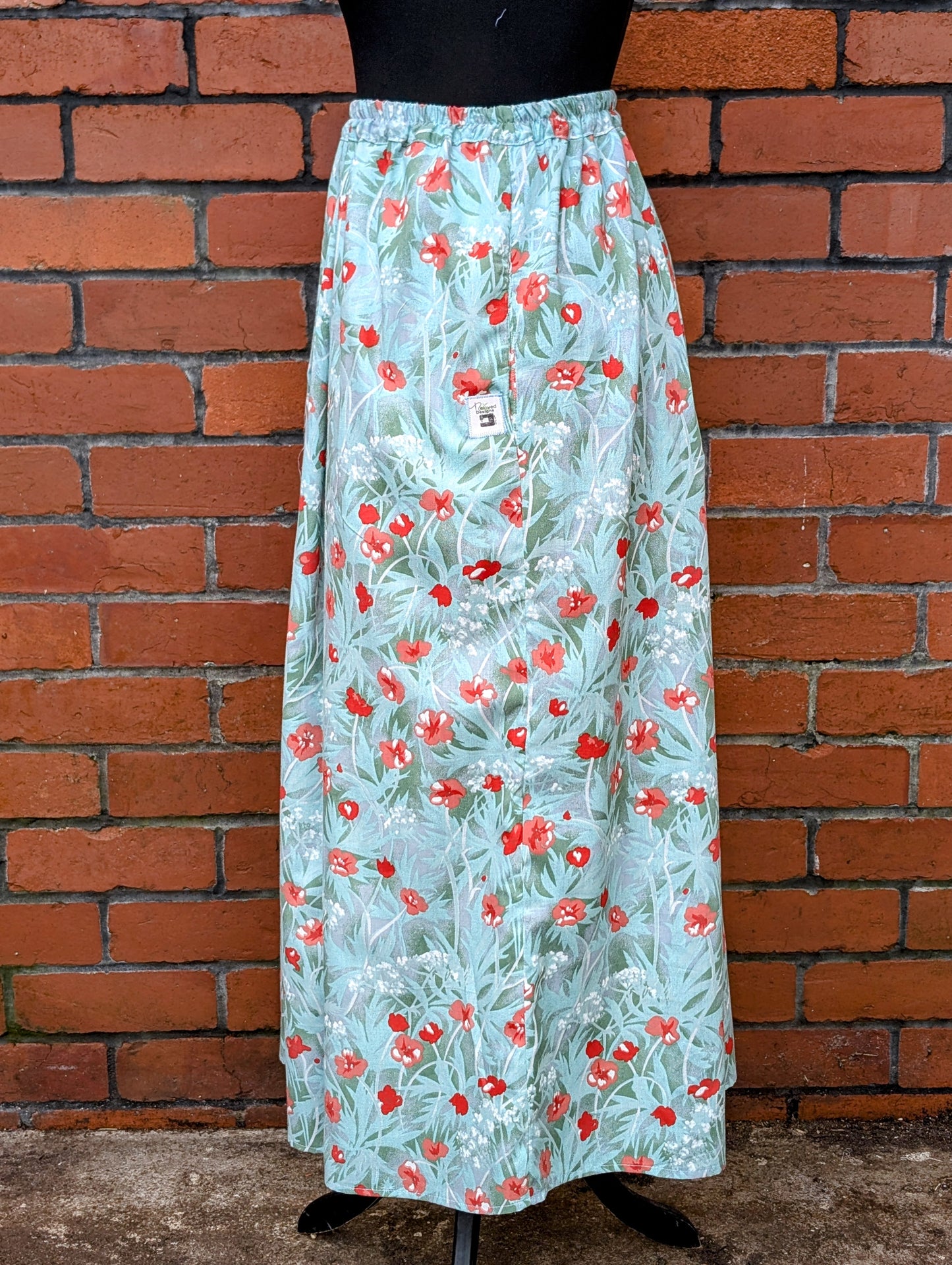 Skirt 16-18- turquoise blue- floral-patterned skirt-poppies fabric-pretty skirt-full skirt with pockets-long skirt- flared, stretch waist