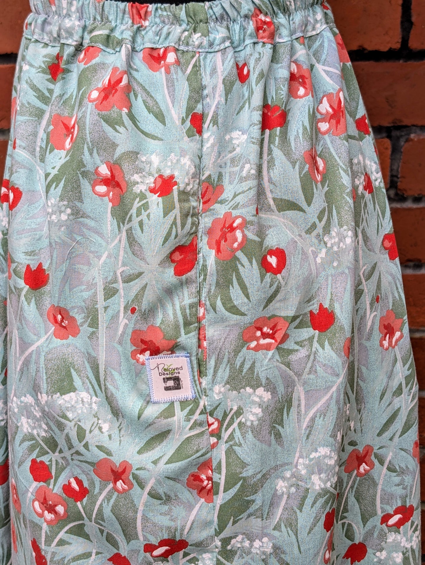 Skirt 16-18- turquoise blue- floral-patterned skirt-poppies fabric-pretty skirt-full skirt with pockets-long skirt- flared, stretch waist