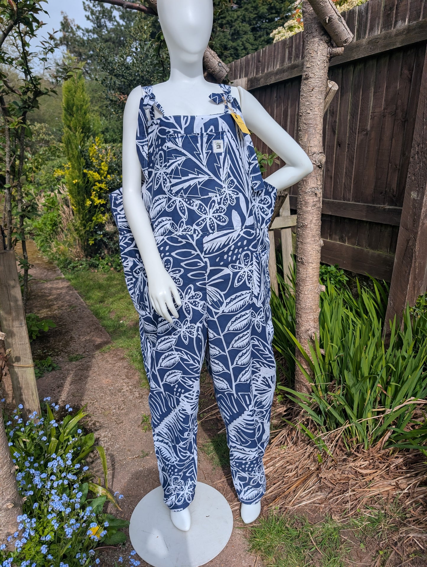 dungarees size 22-bicoloured dungarees-two tone floral-plus size dungarees.