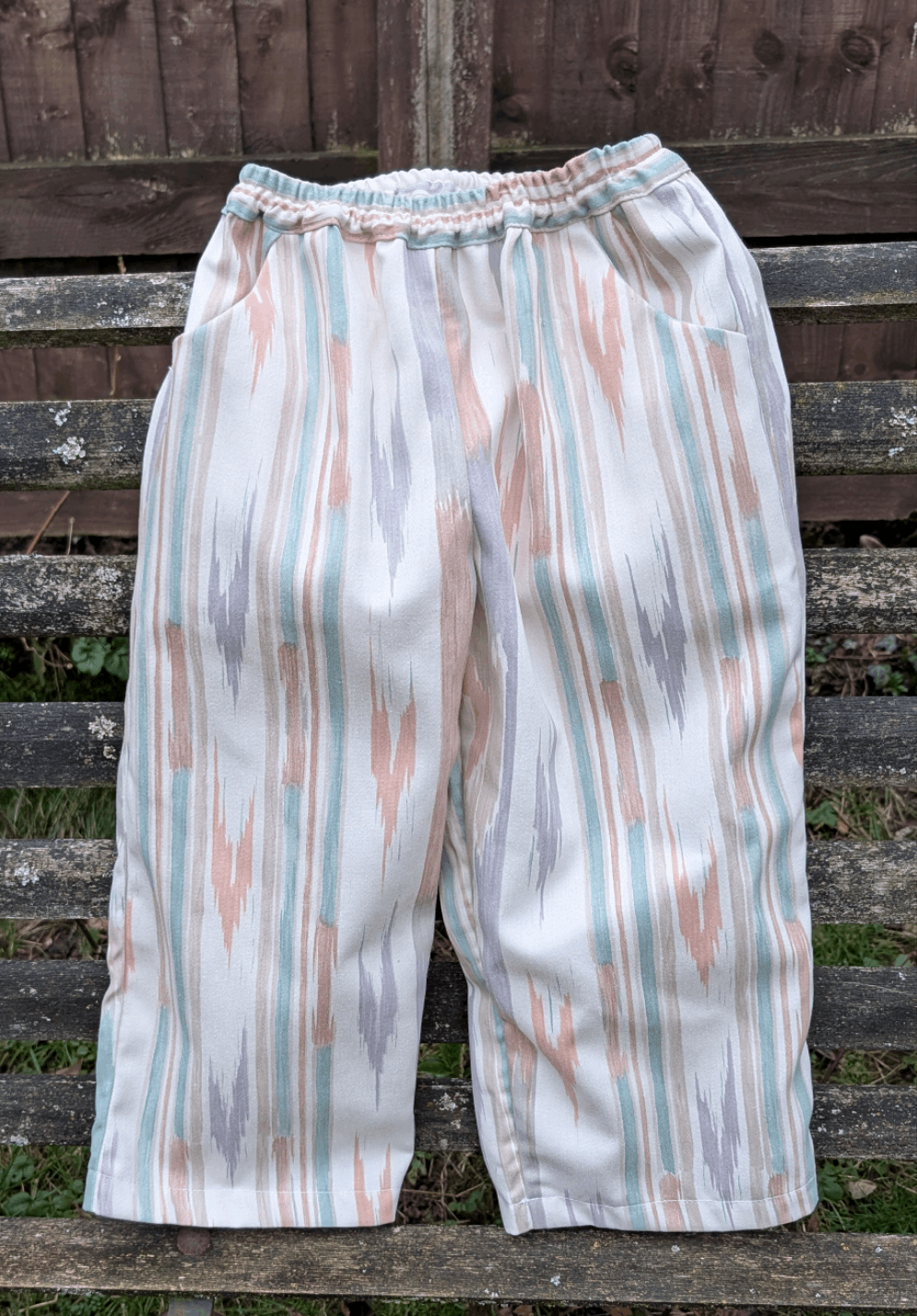 kids trousers 5/6yrs, summer trousers children, pull up kids trousers, holiday child, casual kids wear, stretch waist trousers kids, - RelovedDesignsbyDawn