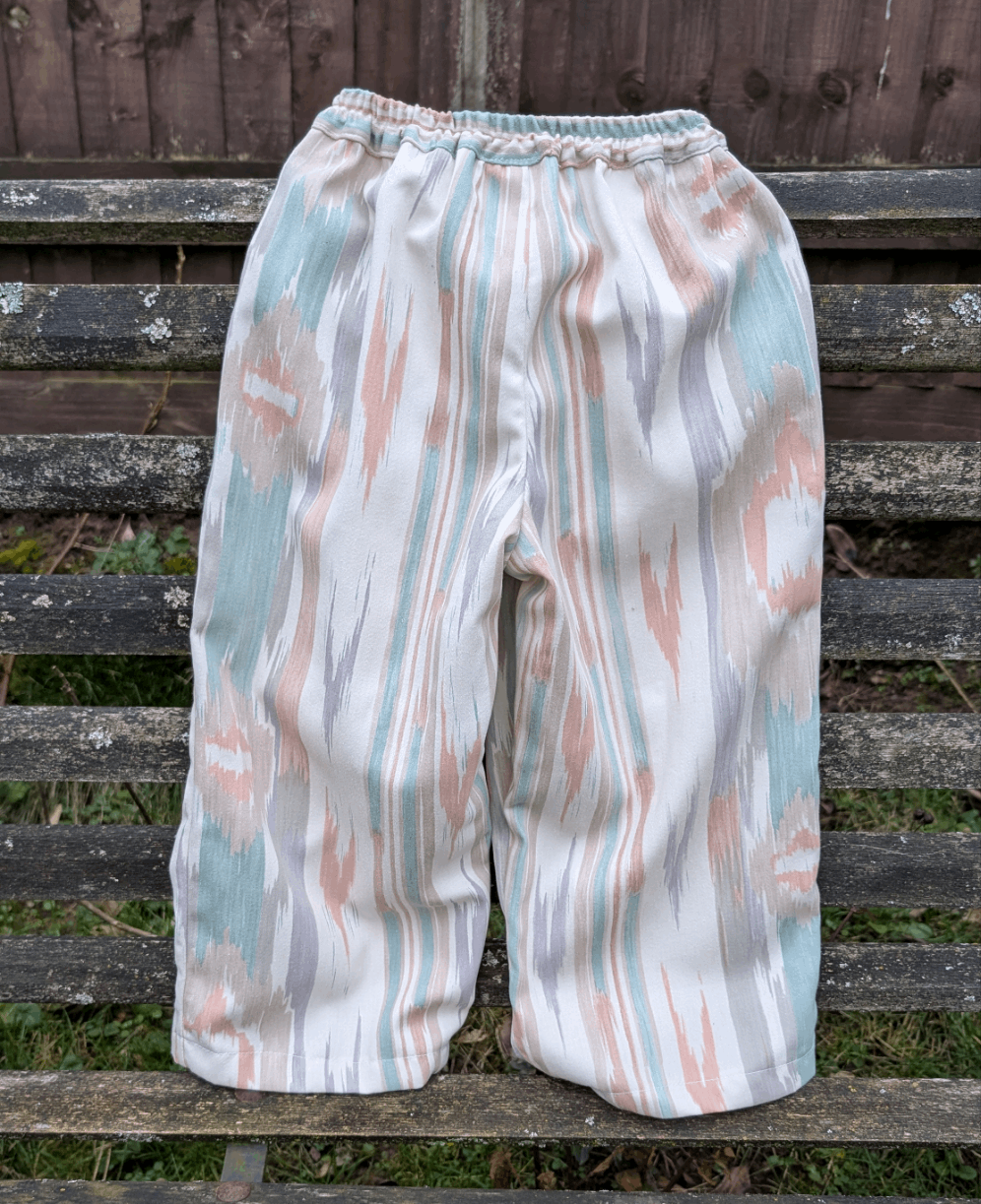 kids trousers 5/6yrs, summer trousers children, pull up kids trousers, holiday child, casual kids wear, stretch waist trousers kids, - RelovedDesignsbyDawn