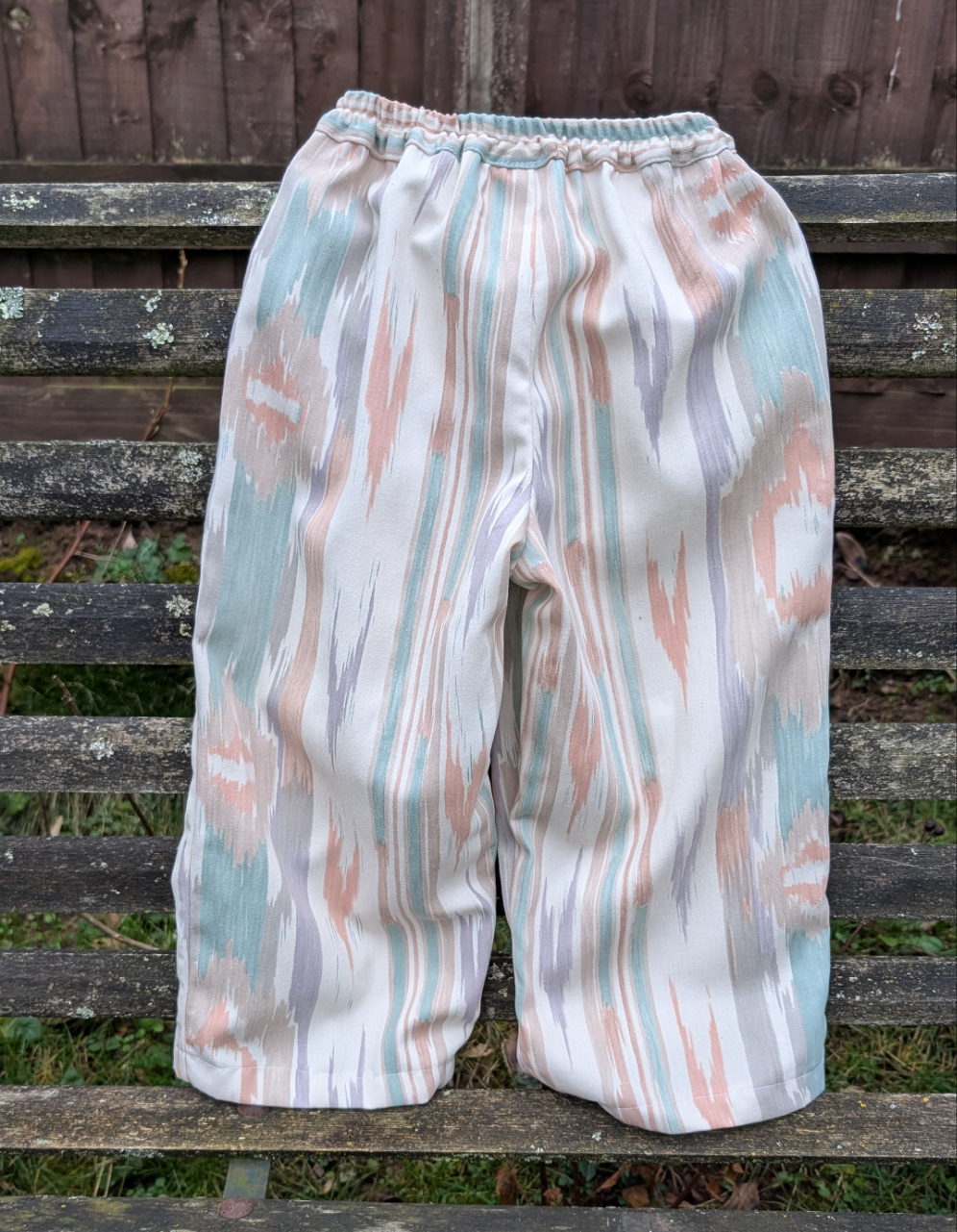 kids trousers 5/6yrs, summer trousers children, pull up kids trousers, holiday child, casual kids wear, stretch waist trousers kids,