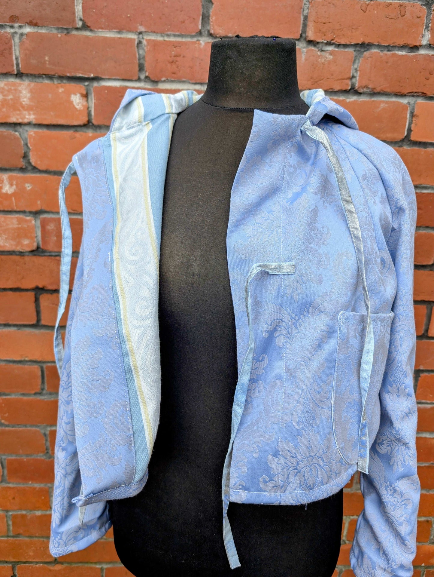 Jacket hooded-cropped jacket-size 14-hooded blue coat-fairy style jacket-jacquard fabric jacket-pixie jacket-pretty blue coat-reworked