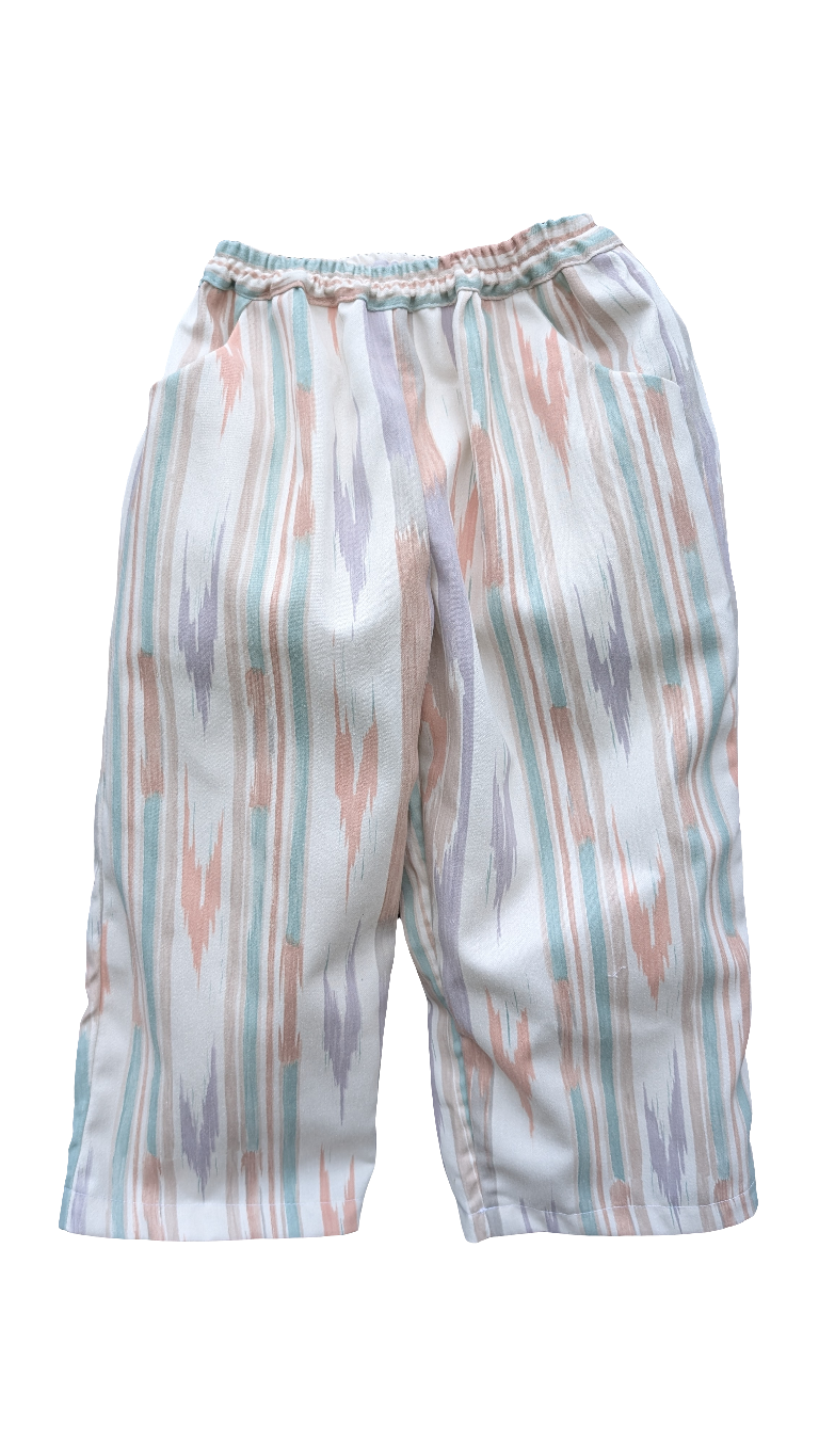 kids trousers 5/6yrs, summer trousers children, pull up kids trousers, holiday child, casual kids wear, stretch waist trousers kids,