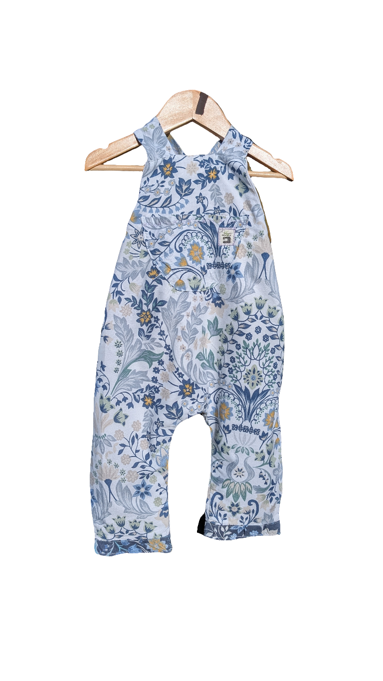 Baby Dungarees, romper, age 6-9m, baby suit, baby outfit, floral baby wear, vintage style baby, navy floral, baby gift idea, sustainable kid