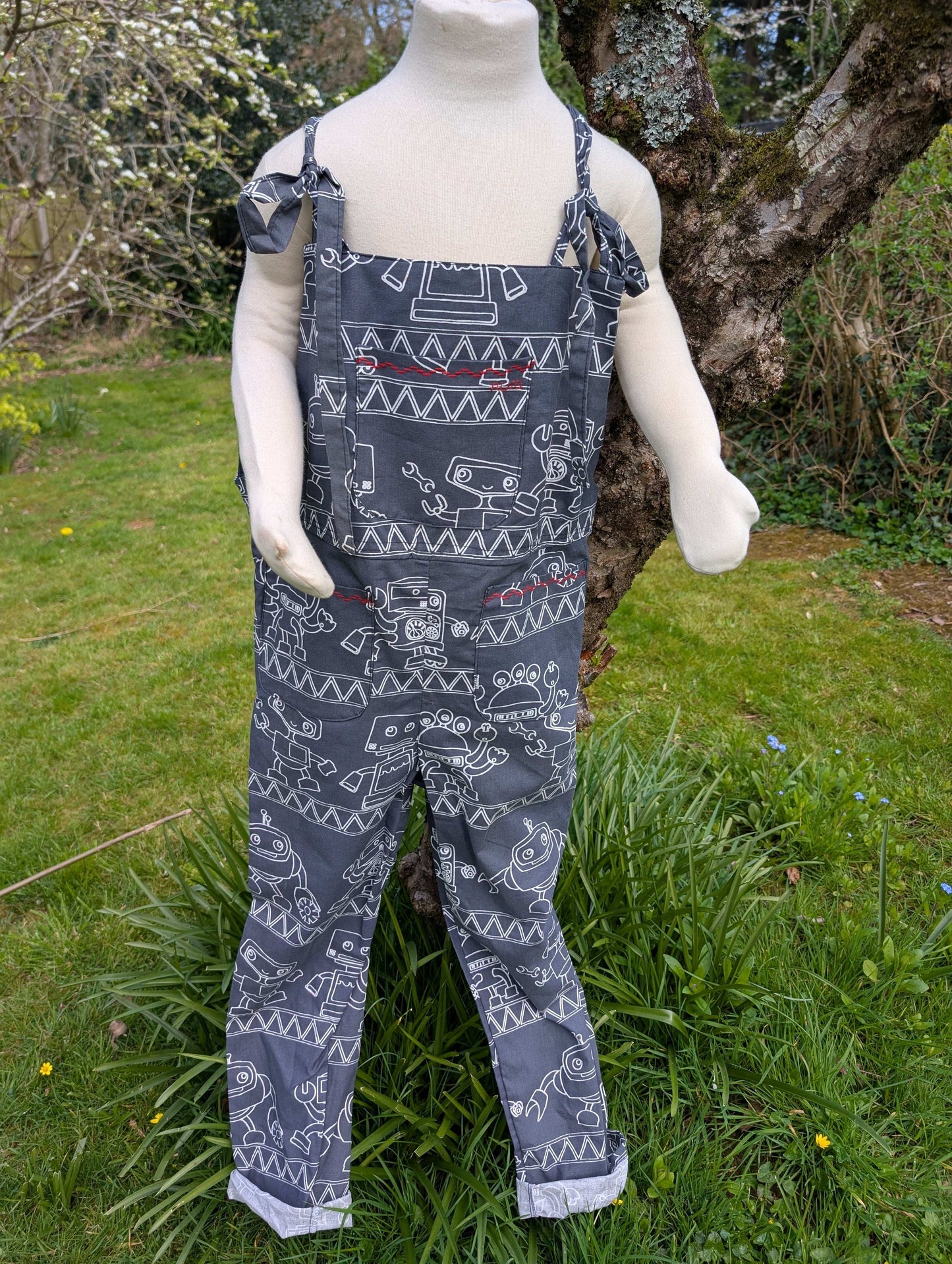 Dungarees child- romper-age 9-10yrs-playsuit-jumpsuit- boys- kids clothes-sustainable kids outfit-robot-summer child-holiday outfit