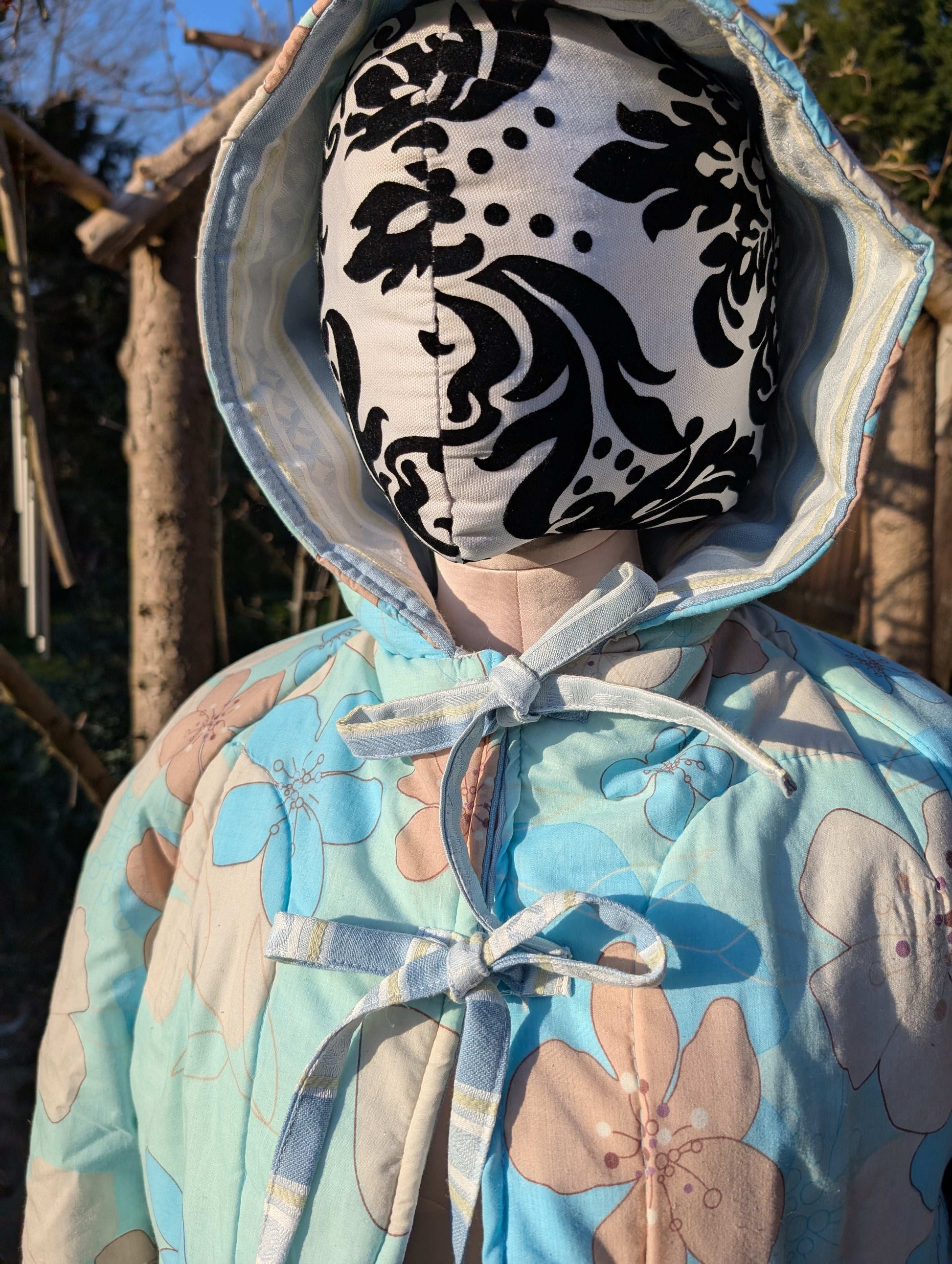 Jacket-size 12/14-quilted rework clothing- surfer vibe pattern-floral jacket-cropped jacket-short coat-hooded jacket-festival jacket