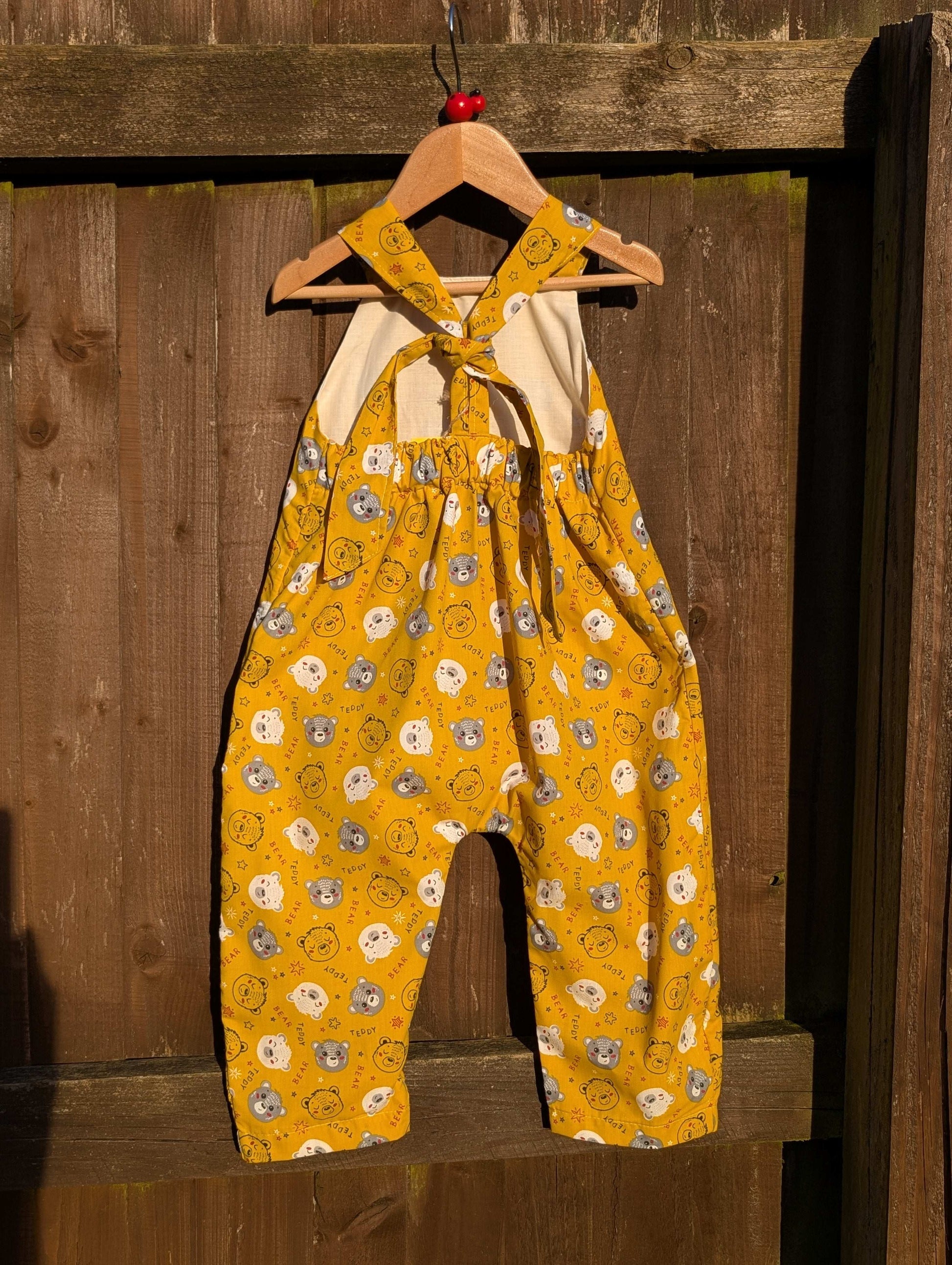Child all in one-dunga-romper-age 3-4yrs and 6-9m-teddy's pattern-bears print kids-baby gift idea-mini dungarees-baby-toddler