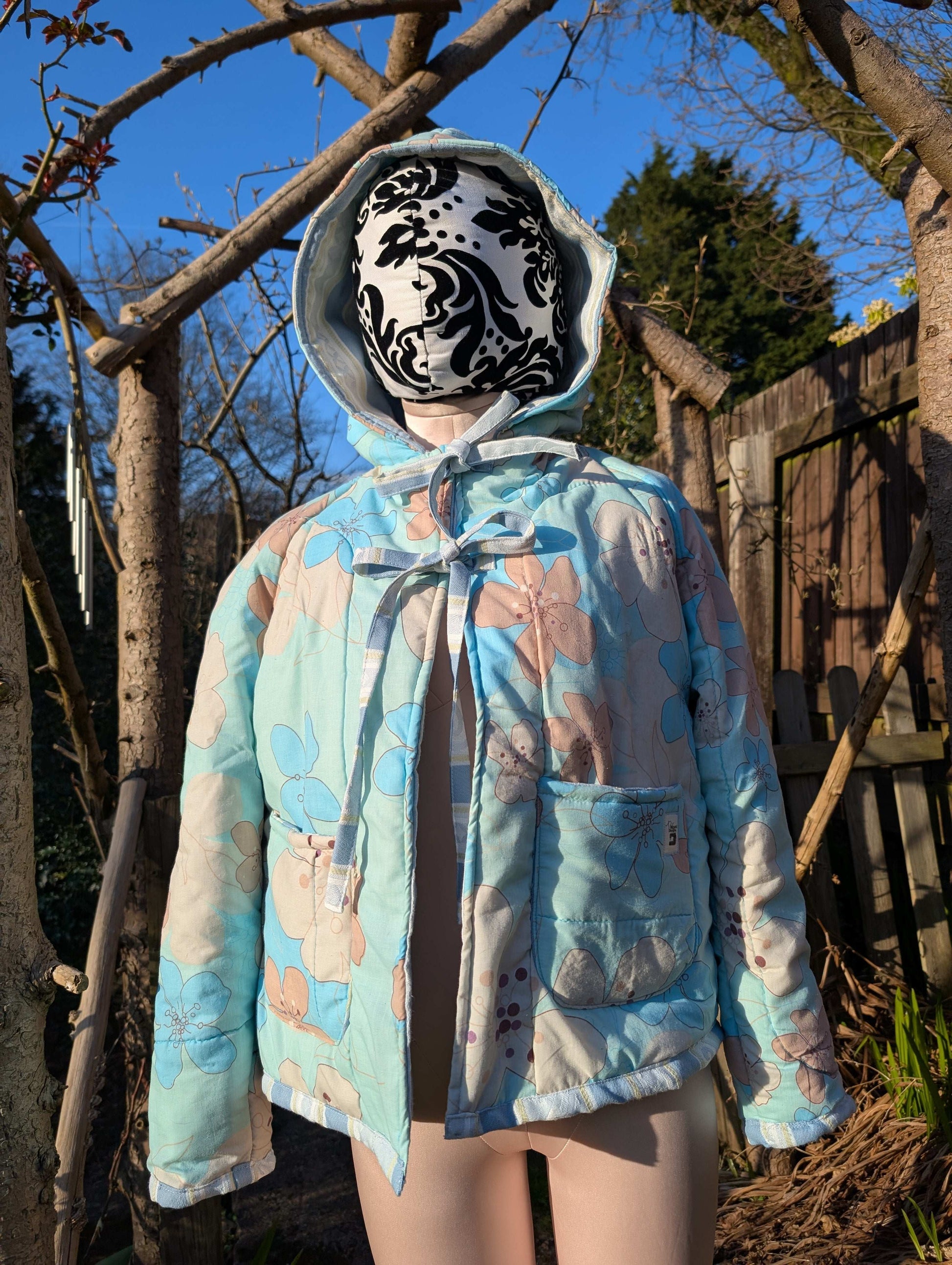 Jacket-size 12/14-quilted rework clothing- surfer vibe pattern-floral jacket-cropped jacket-short coat-hooded jacket-festival jacket