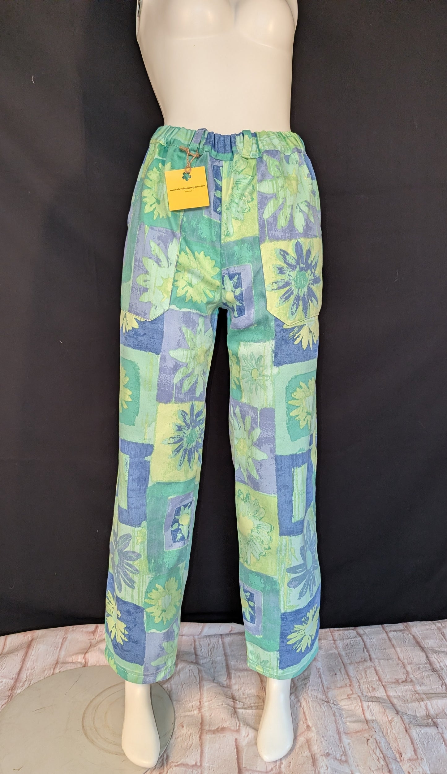 Retro Vibe: Upcycled 90s pattern Trousers, Size 12 - Eco-Friendly Fashion