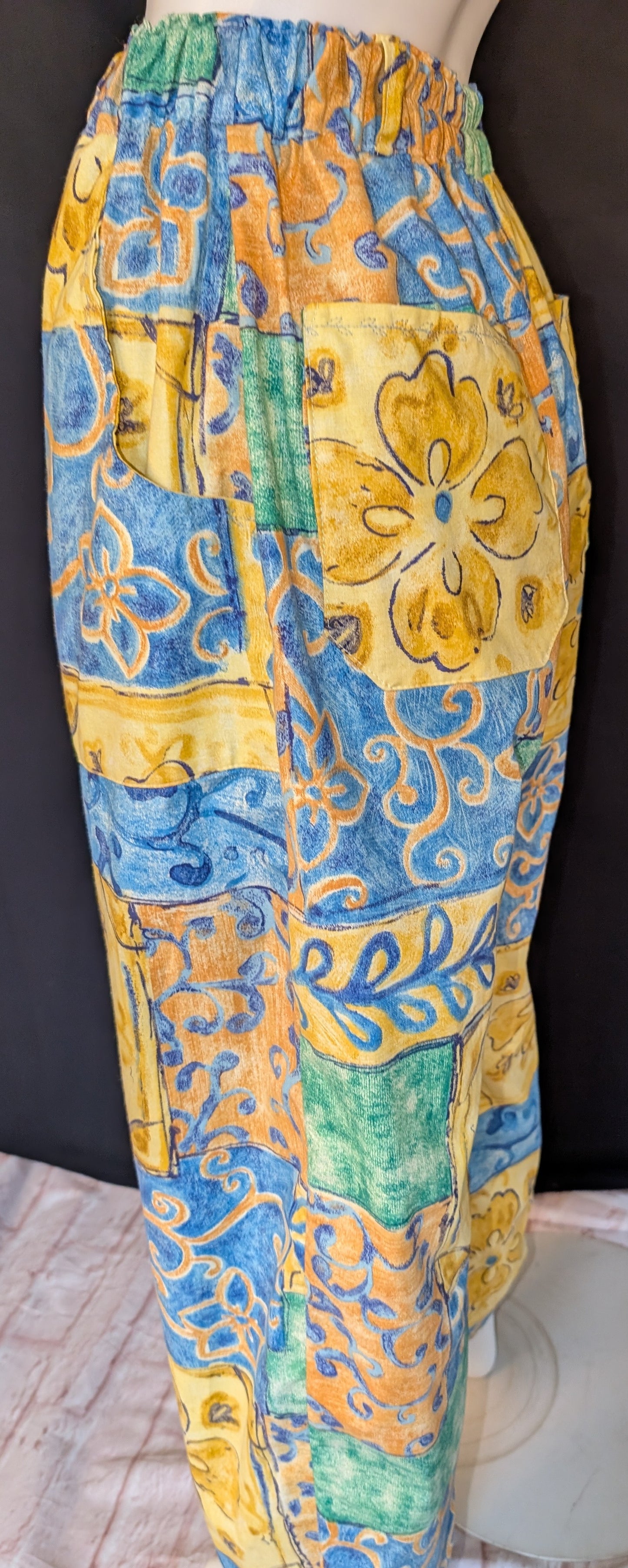 Reworked barrel Leg Trousers: Size 14 90s print abstract