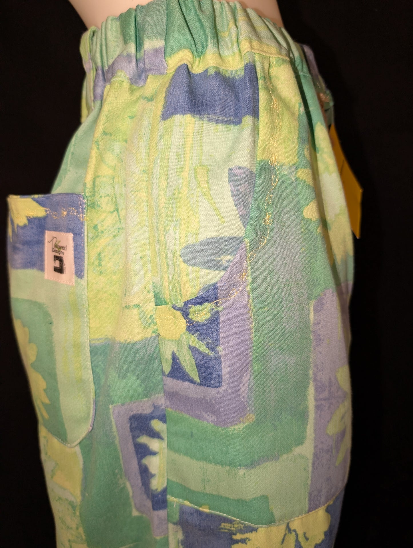 Retro Vibe: Upcycled 90s pattern Trousers, Size 12 - Eco-Friendly Fashion