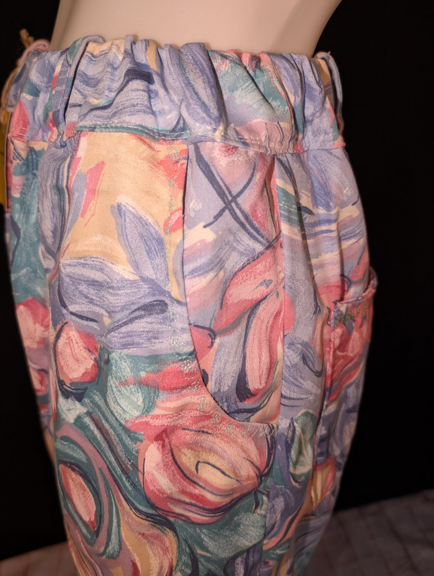 Vintage Vibe: Upcycled - tulips Pattern Trousers, Size 12 - Eco-Friendly Fashion