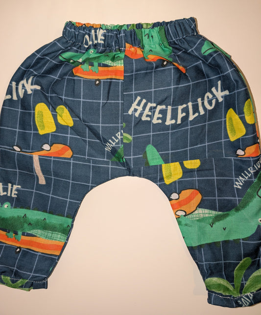 Baby trouser-pants. age 3-6m (crocodile)