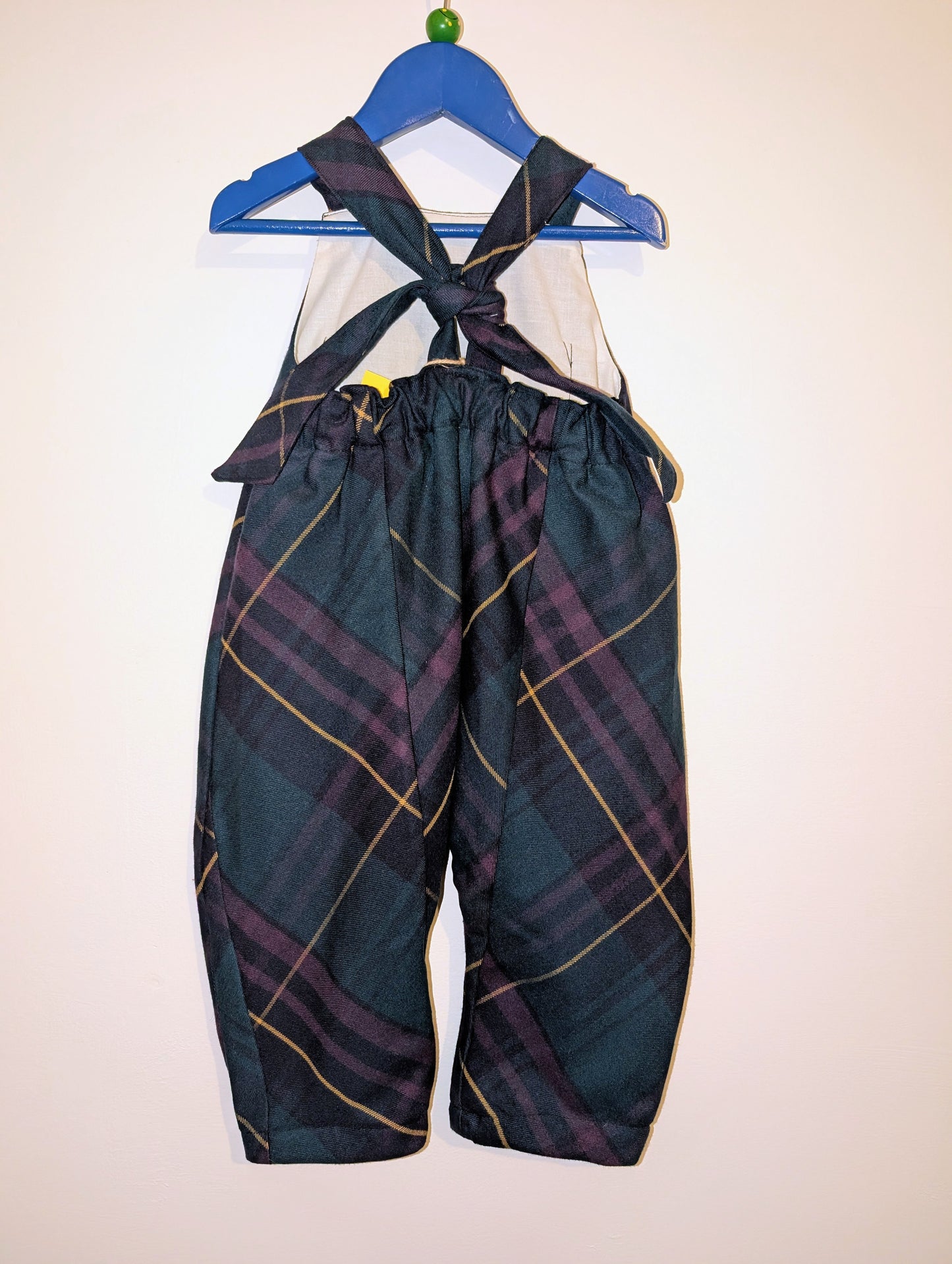 Adorable Tartan Dungarees for your Stylish Toddler (3-4 years)"