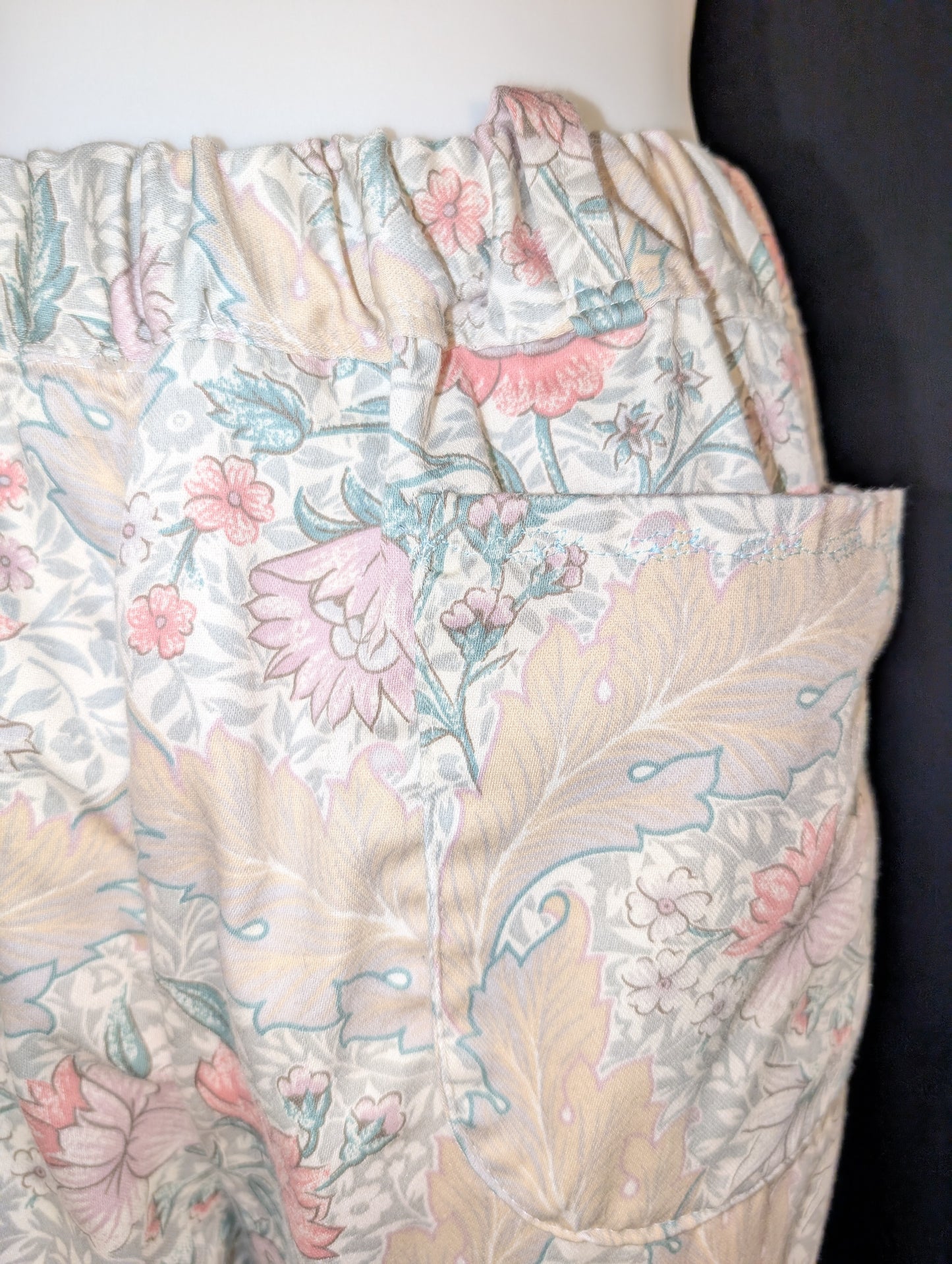 Reworked Floral Wide Leg Trousers: Size 16 Pants