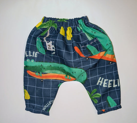 Baby trouser-pants. age 6-9m (crocodile)