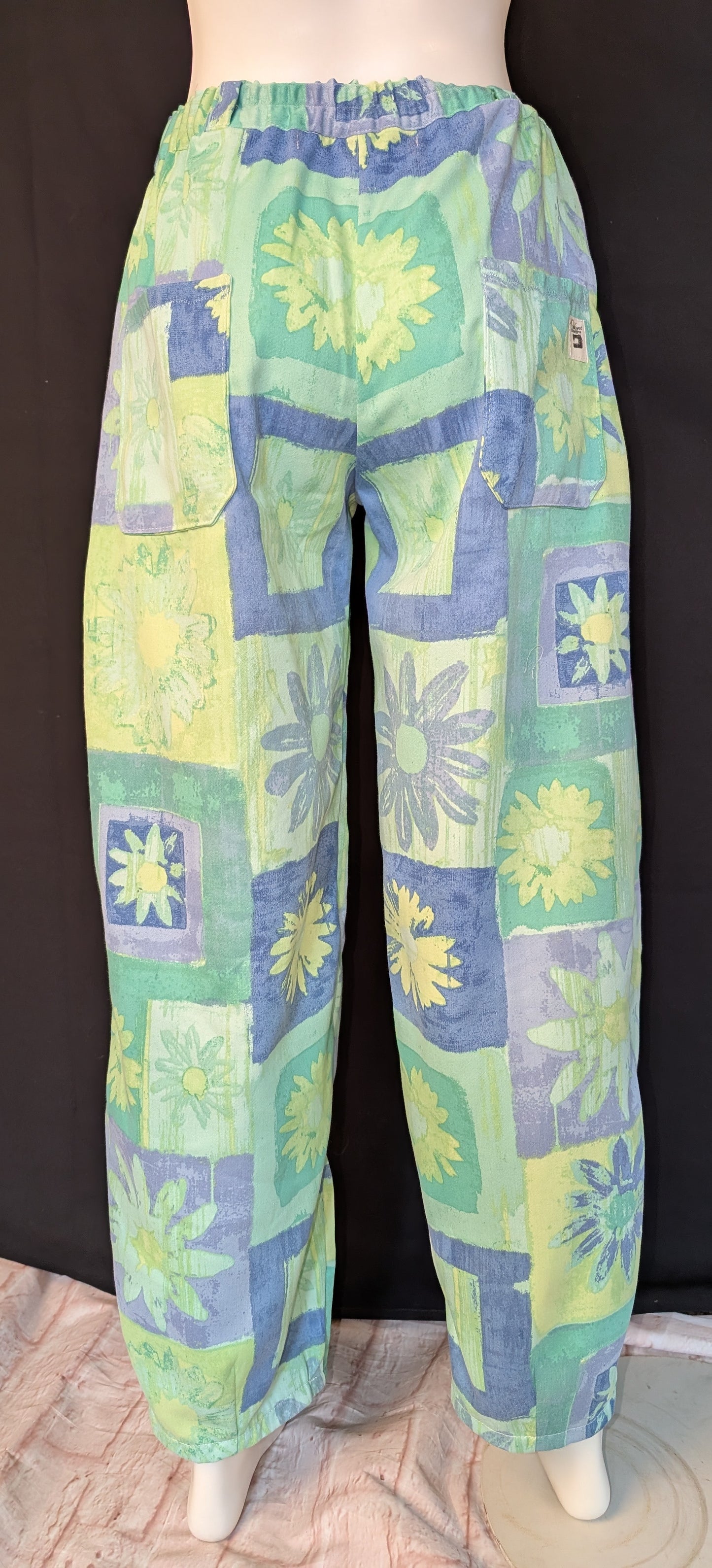 Retro Vibe: Upcycled 90s pattern Trousers, Size 12 - Eco-Friendly Fashion