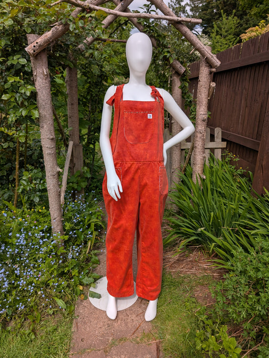 Dungarees size 22/XxL. Orange,