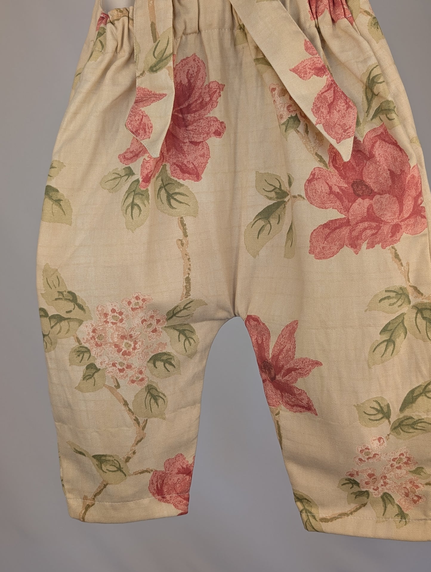 Adorable floral Dungarees for your Stylish Toddler (3-4 years)"